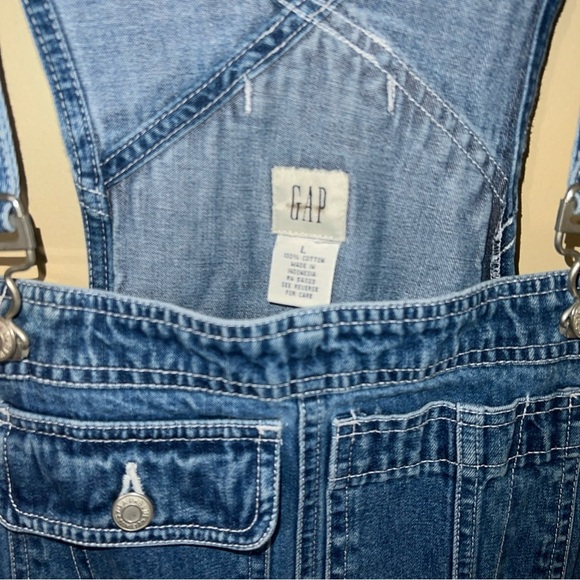 Gap Denim Overalls women’s large dark wash - Picture 2 of 3